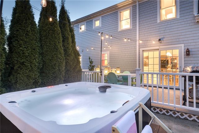 20 Samson Lane, Middletown, RI 02842