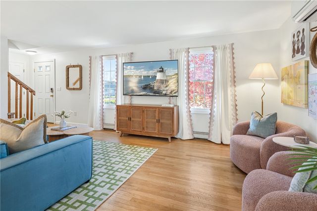 20 Samson Lane, Middletown, RI 02842