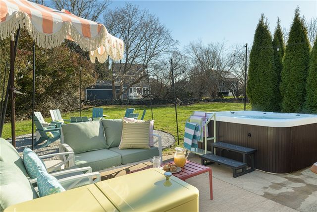 20 Samson Lane, Middletown, RI 02842