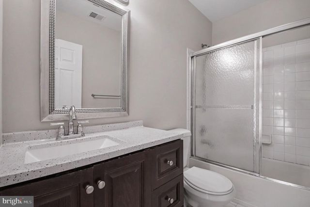 9335 COUGAR CT, Manassas Park, VA 20111