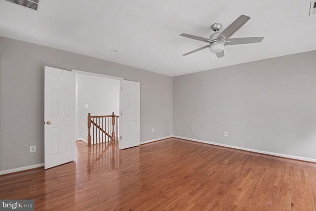 9335 COUGAR CT, Manassas Park, VA 20111