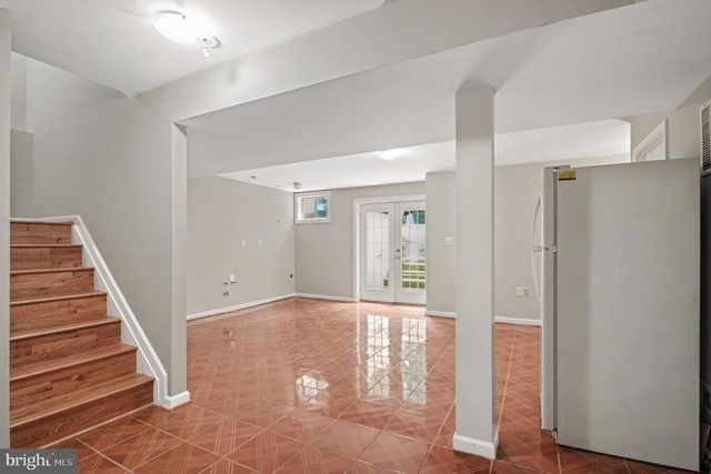 9335 COUGAR CT, Manassas Park, VA 20111
