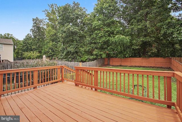 9335 COUGAR CT, Manassas Park, VA 20111
