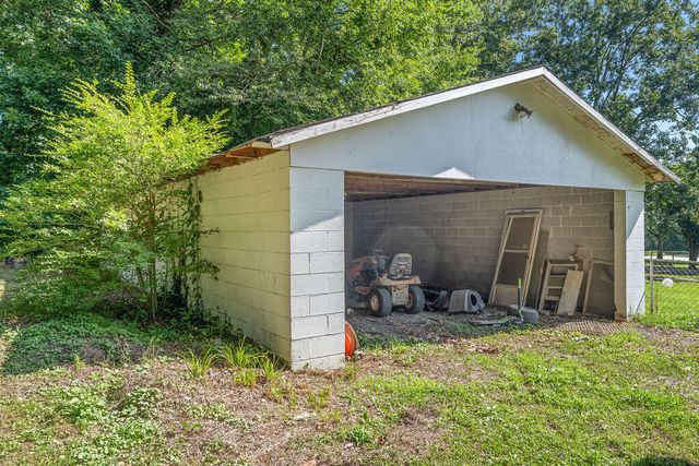 1949 Sosebee Drive NE, Dalton, GA 30721