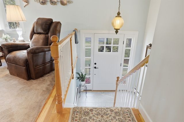 2 Glenwood Rd, Andover, MA 01810