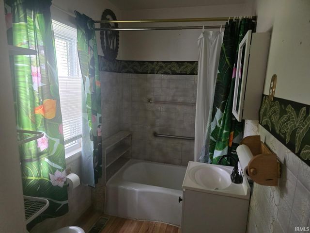 1008 S Adams Street, Marion, IN 46953