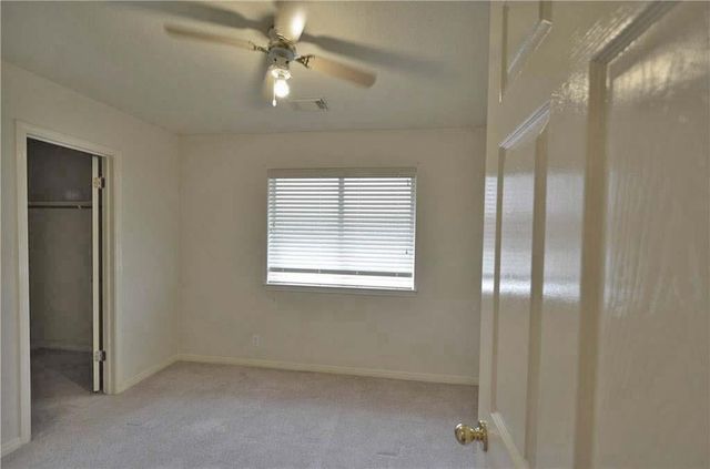 11104 Savin Hill LN, Austin, TX 78739