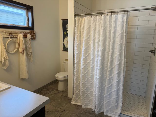 801 Golden Way NW, Isanti, MN 55040