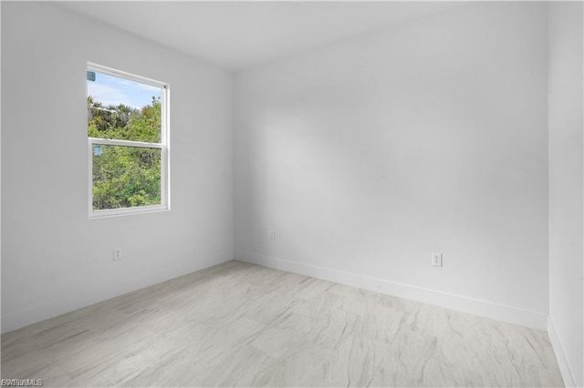 656 Grant, Lehigh Acres, FL 33974