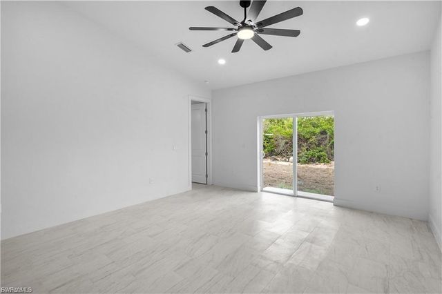 656 Grant, Lehigh Acres, FL 33974