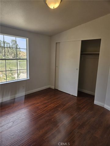 18989 Grand Avenue, Lake Elsinore, CA 92530