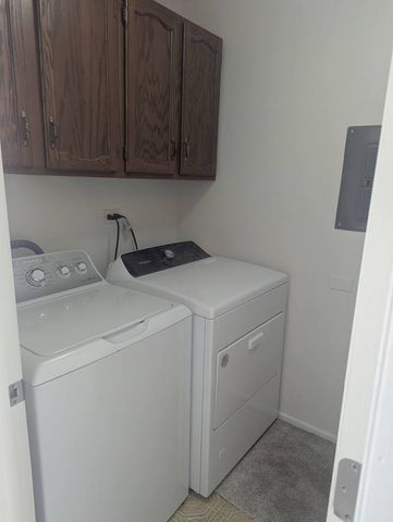 600 Eastview Court X1, Schaumburg, IL 60193