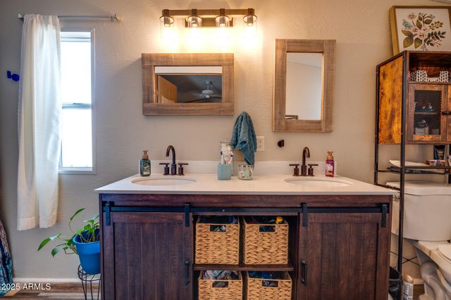 2208 W BASELINE Avenue 77, Apache Junction, AZ 85120