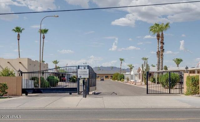 2208 W BASELINE Avenue 77, Apache Junction, AZ 85120