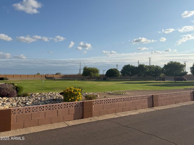 2208 W BASELINE Avenue 77, Apache Junction, AZ 85120