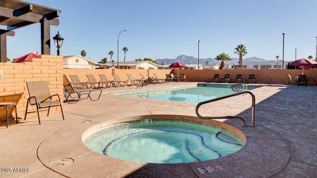 2208 W BASELINE Avenue 77, Apache Junction, AZ 85120