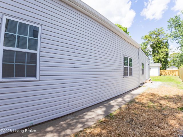 2527 Montgomery St, Louisville, KY 40212