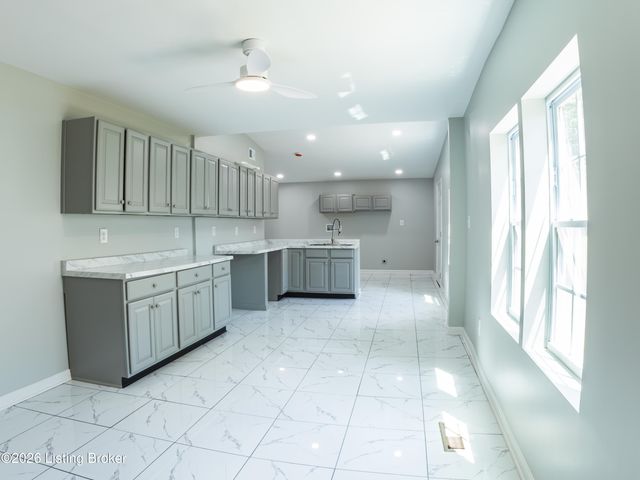 2527 Montgomery St, Louisville, KY 40212