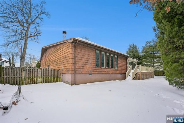 44 Lynn, Englewood Cliffs, NJ 07632