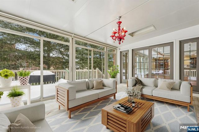 44 Lynn, Englewood Cliffs, NJ 07632