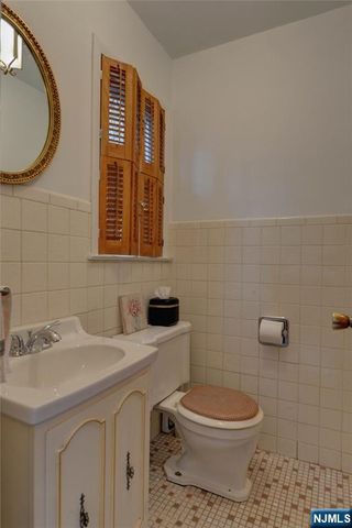 184 Abbe Lane, Clifton, NJ 07013