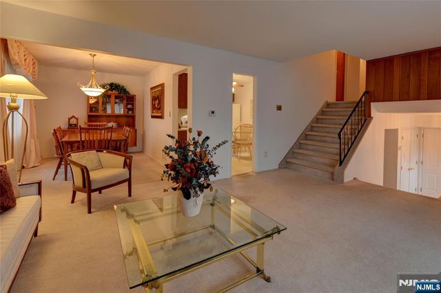 184 Abbe Lane, Clifton, NJ 07013