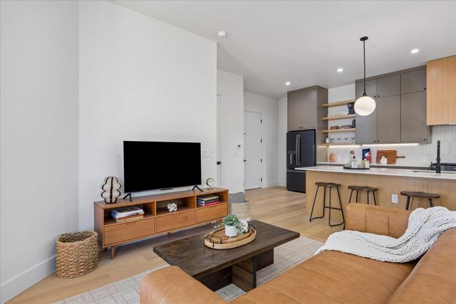 4416 S 1st ST 3, Austin, TX 78745