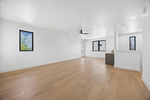 4416 S 1st ST 3, Austin, TX 78745