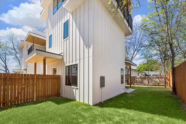 4416 S 1st ST 3, Austin, TX 78745