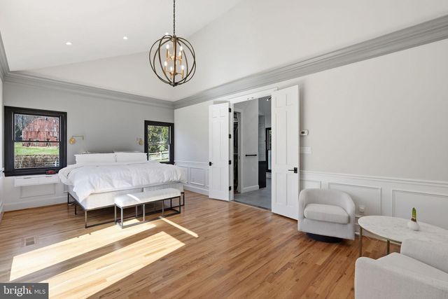 310 SPRINGVALE RD, Great Falls, VA 22066