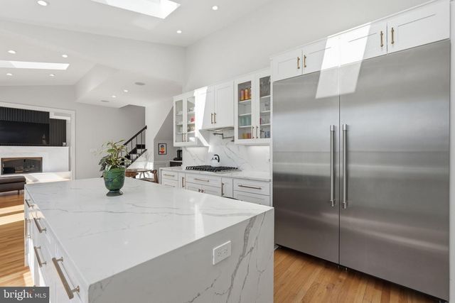 310 SPRINGVALE RD, Great Falls, VA 22066