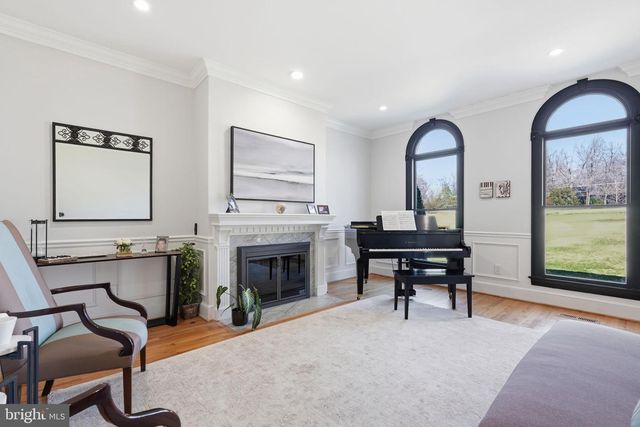 310 SPRINGVALE RD, Great Falls, VA 22066