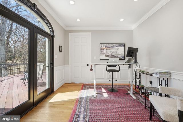 310 SPRINGVALE RD, Great Falls, VA 22066