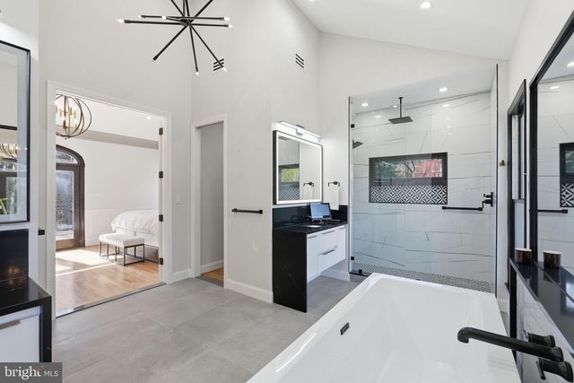 310 SPRINGVALE RD, Great Falls, VA 22066