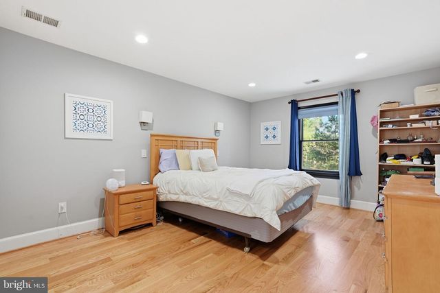 310 SPRINGVALE RD, Great Falls, VA 22066