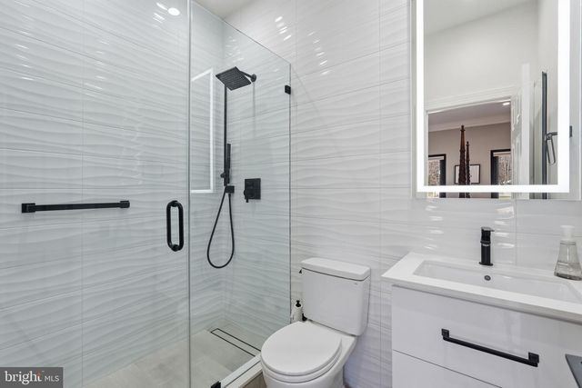 310 SPRINGVALE RD, Great Falls, VA 22066