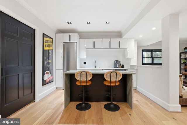 310 SPRINGVALE RD, Great Falls, VA 22066