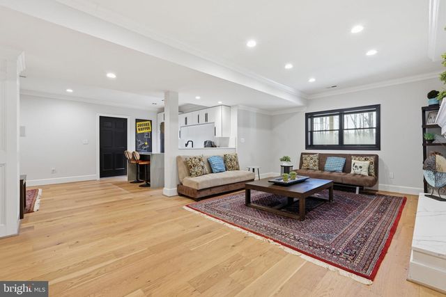 310 SPRINGVALE RD, Great Falls, VA 22066