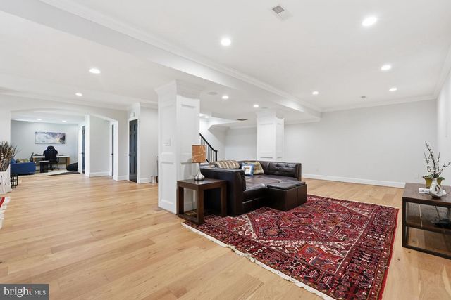 310 SPRINGVALE RD, Great Falls, VA 22066