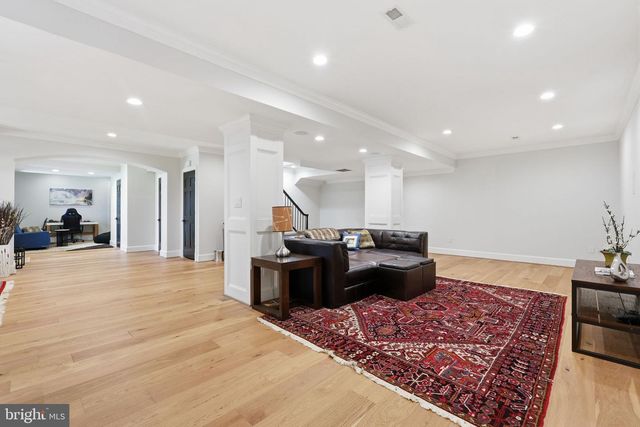 310 SPRINGVALE RD, Great Falls, VA 22066