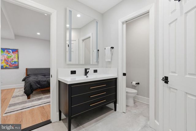 310 SPRINGVALE RD, Great Falls, VA 22066