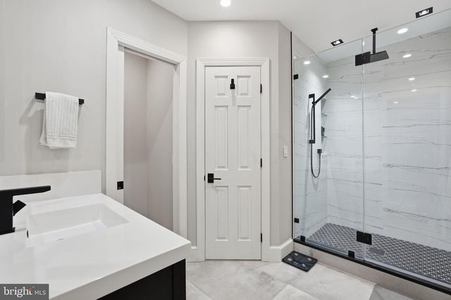 310 SPRINGVALE RD, Great Falls, VA 22066