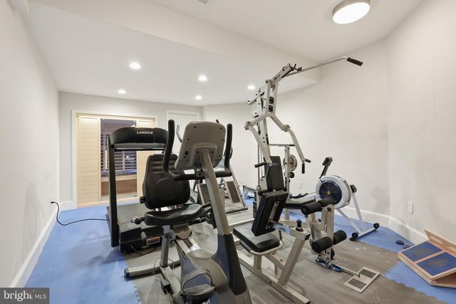 310 SPRINGVALE RD, Great Falls, VA 22066