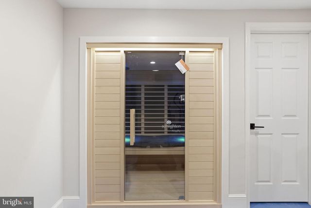 310 SPRINGVALE RD, Great Falls, VA 22066