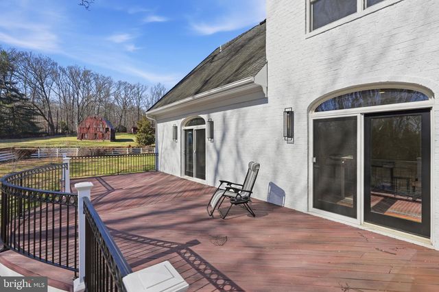 310 SPRINGVALE RD, Great Falls, VA 22066