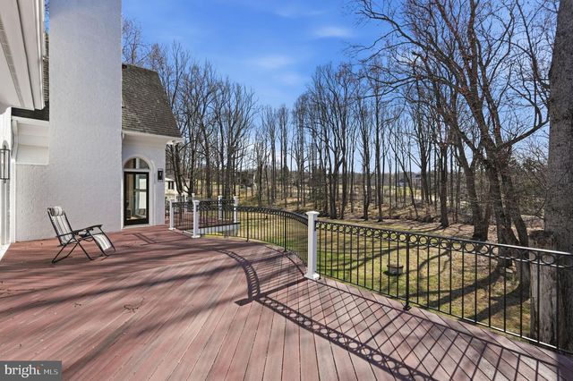 310 SPRINGVALE RD, Great Falls, VA 22066
