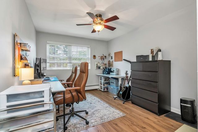 23 Edgelawn Ave 6, North Andover, MA 01845