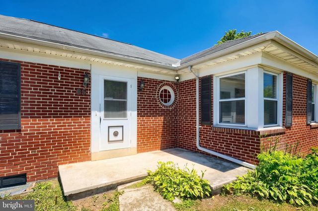 25 E HANOVER ST, Gettysburg, PA 17325
