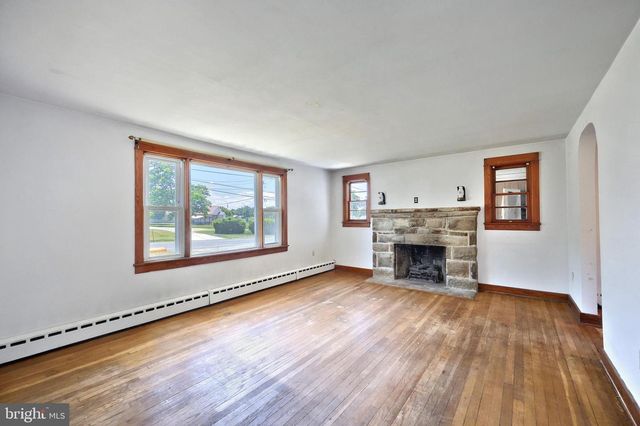 25 E HANOVER ST, Gettysburg, PA 17325
