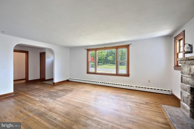 25 E HANOVER ST, Gettysburg, PA 17325